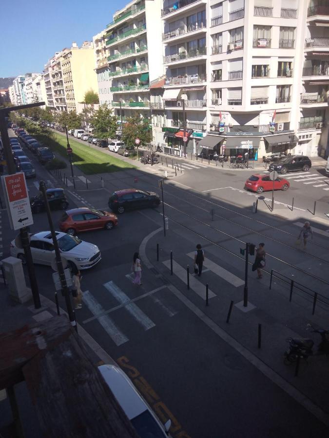 Charmant F1 Pres Tramway Et Plage Nice Exterior foto
